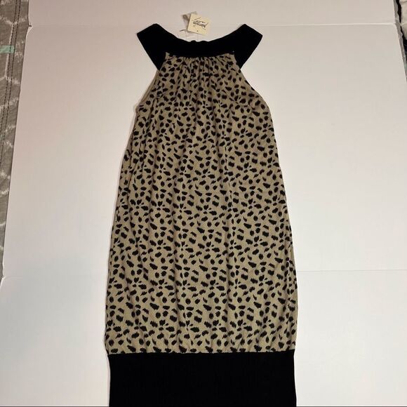 Kenzie Sleeveless Dress - Picture 4 of 16